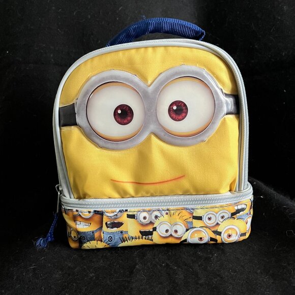 Minions Soft-Sided Insulated Lunchbox/Drink Holder FREE Minion Playing Cards - Picture 5 of 11
